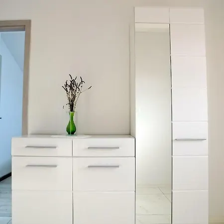 Olive Apartment *