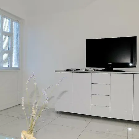 アパート Olive Jovici (Zadar)