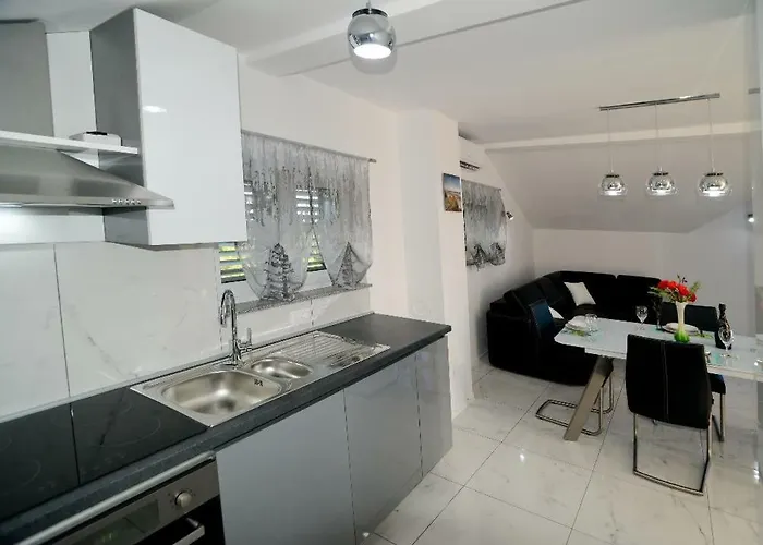 Olive Apartament Jovici (Zadar)